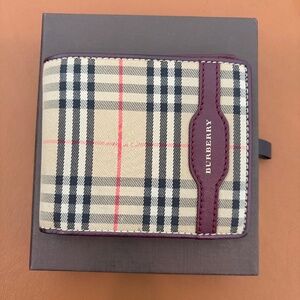 Burberry Men’s Bifold Wallet – Maroon Leather & Iconic Check